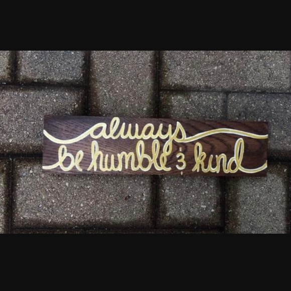 💛Meet your Posher, J 💛 - Picture 6 of 6